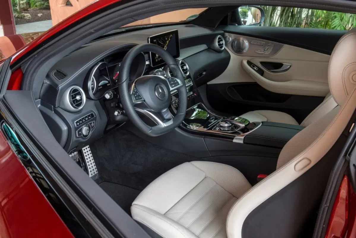 Mercedes-Benz Classe C Cabrio 200 d Cabrio Executive (17)