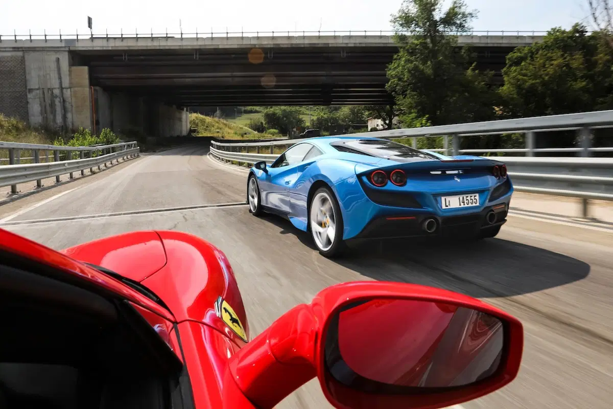 Ferrari F8 Tributo, celebra la dinastia V8 con la forza di 720 CV [Video] (16)
