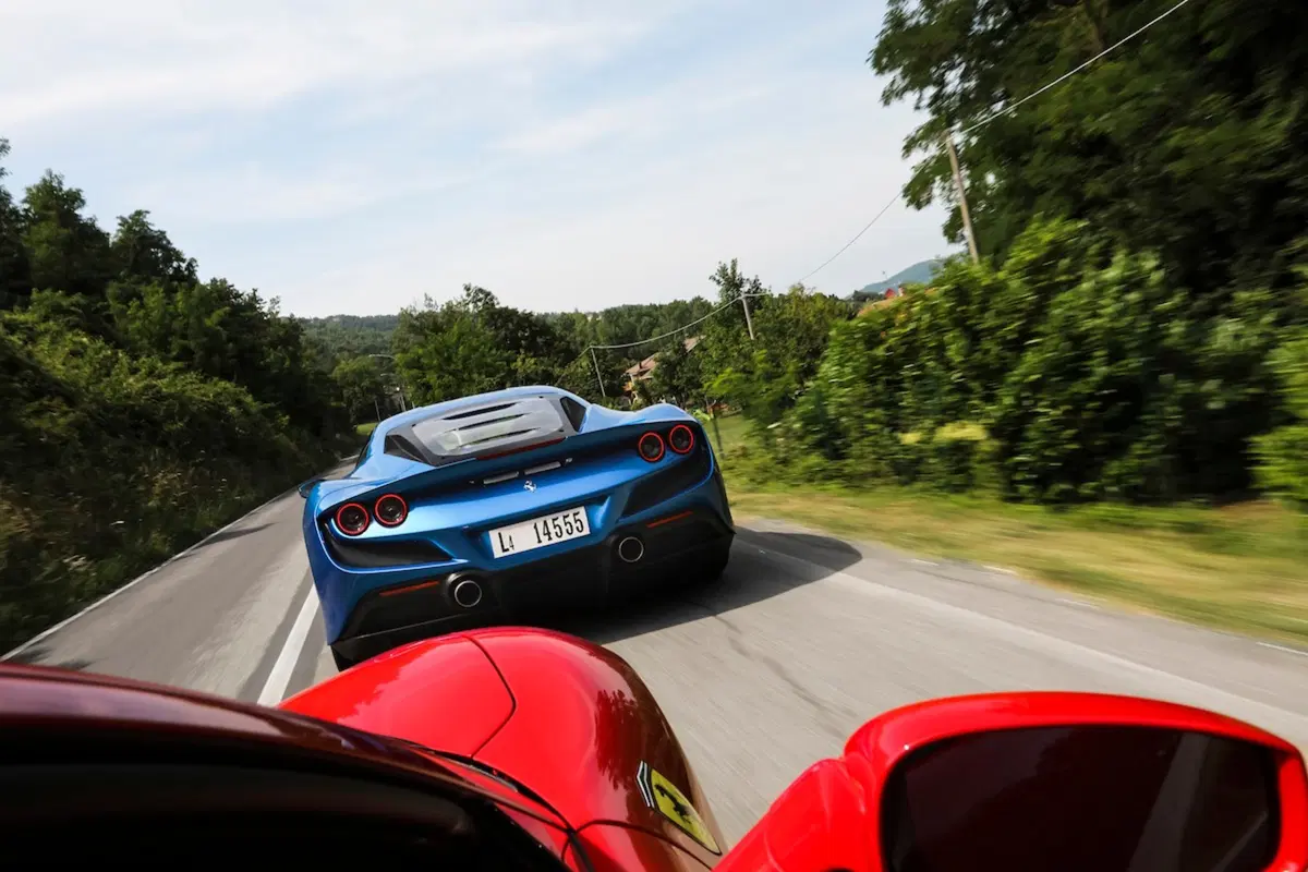 Ferrari F8 Tributo, celebra la dinastia V8 con la forza di 720 CV [Video] (17)