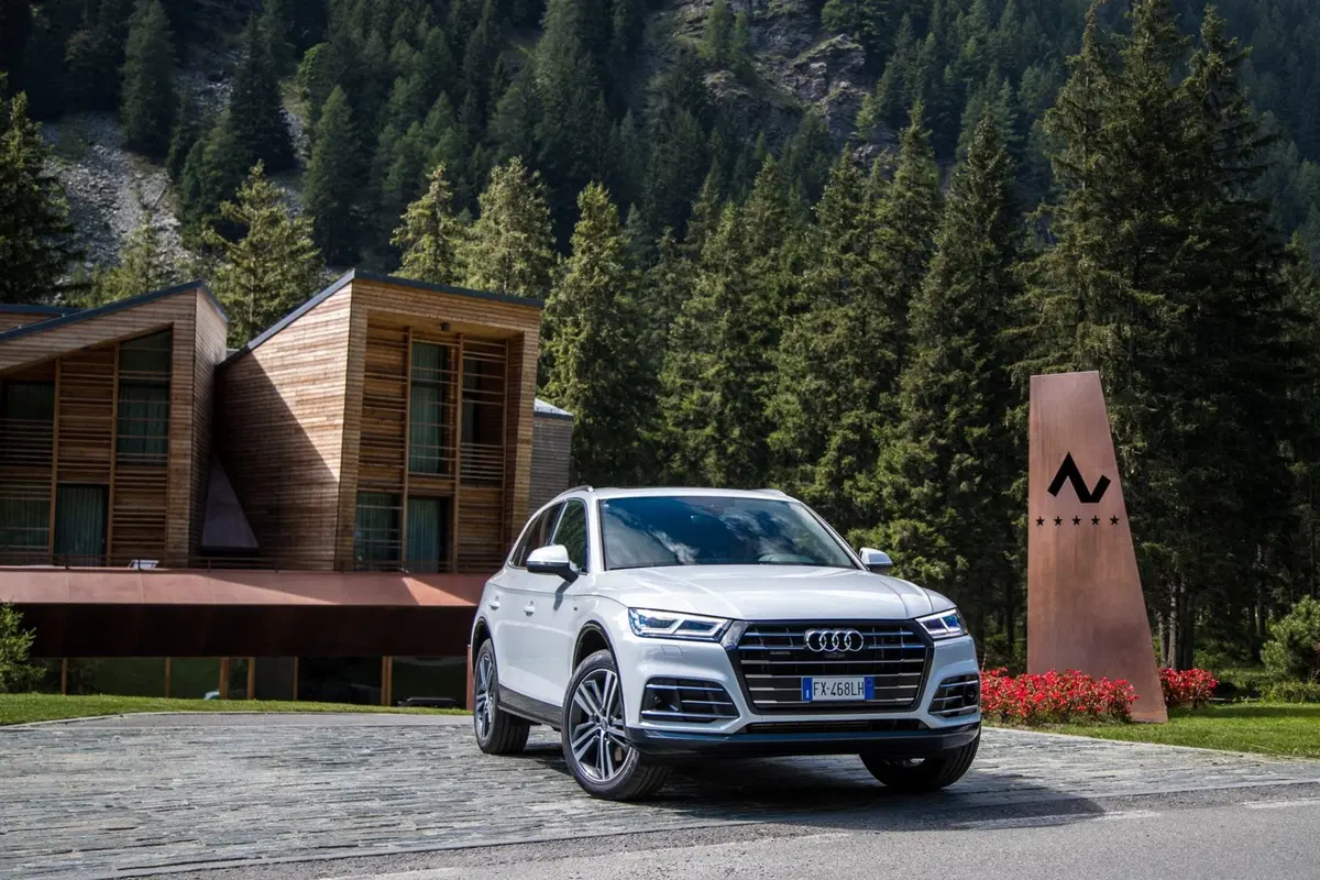 Nuovo SUV ibrido plugin Audi 2020: Q5 TFSI e quattro S tronic [Foto gallery & Video] (11)