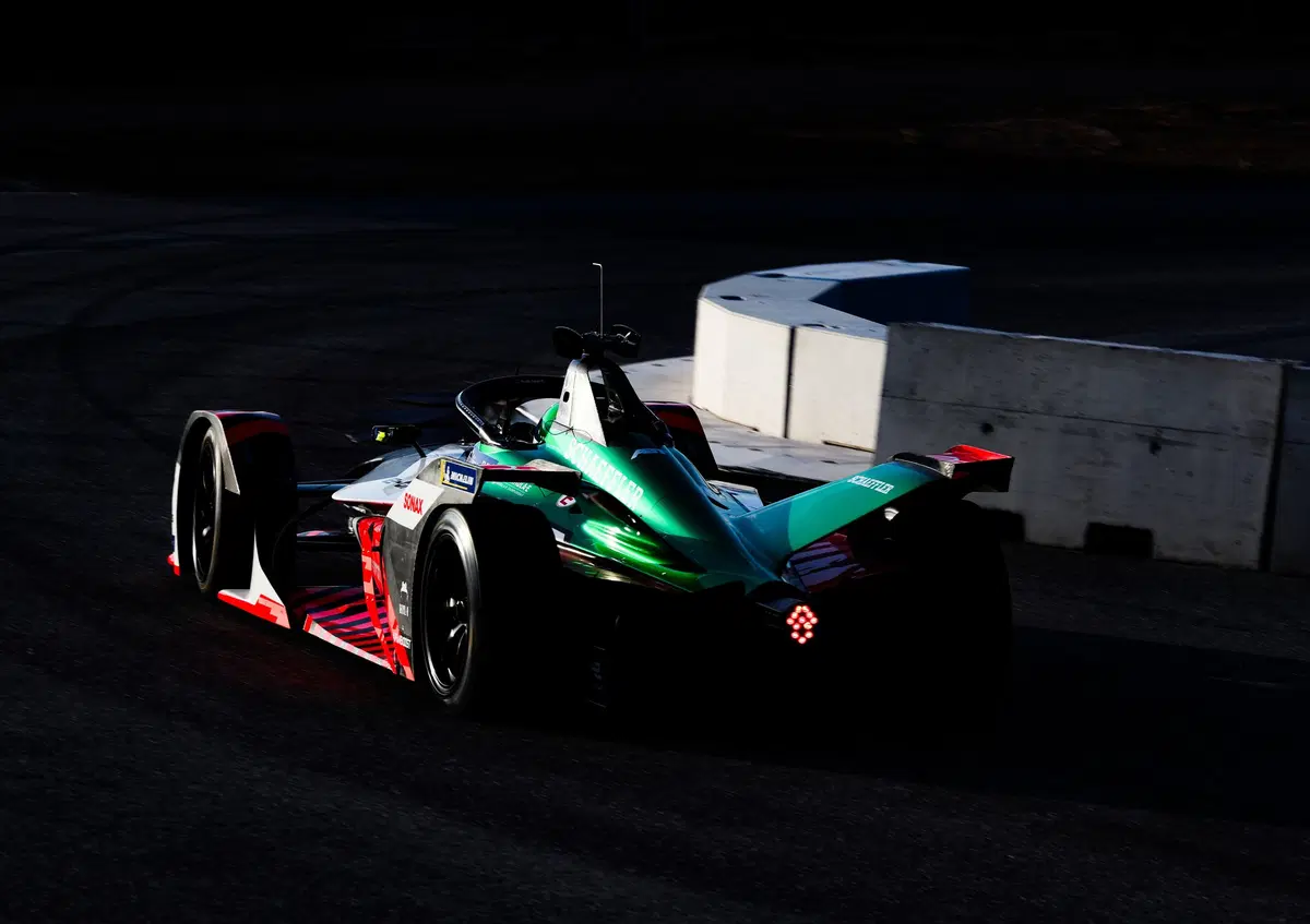 Formula E: Audi, tolti i veli alla e-tron FE06  (4)