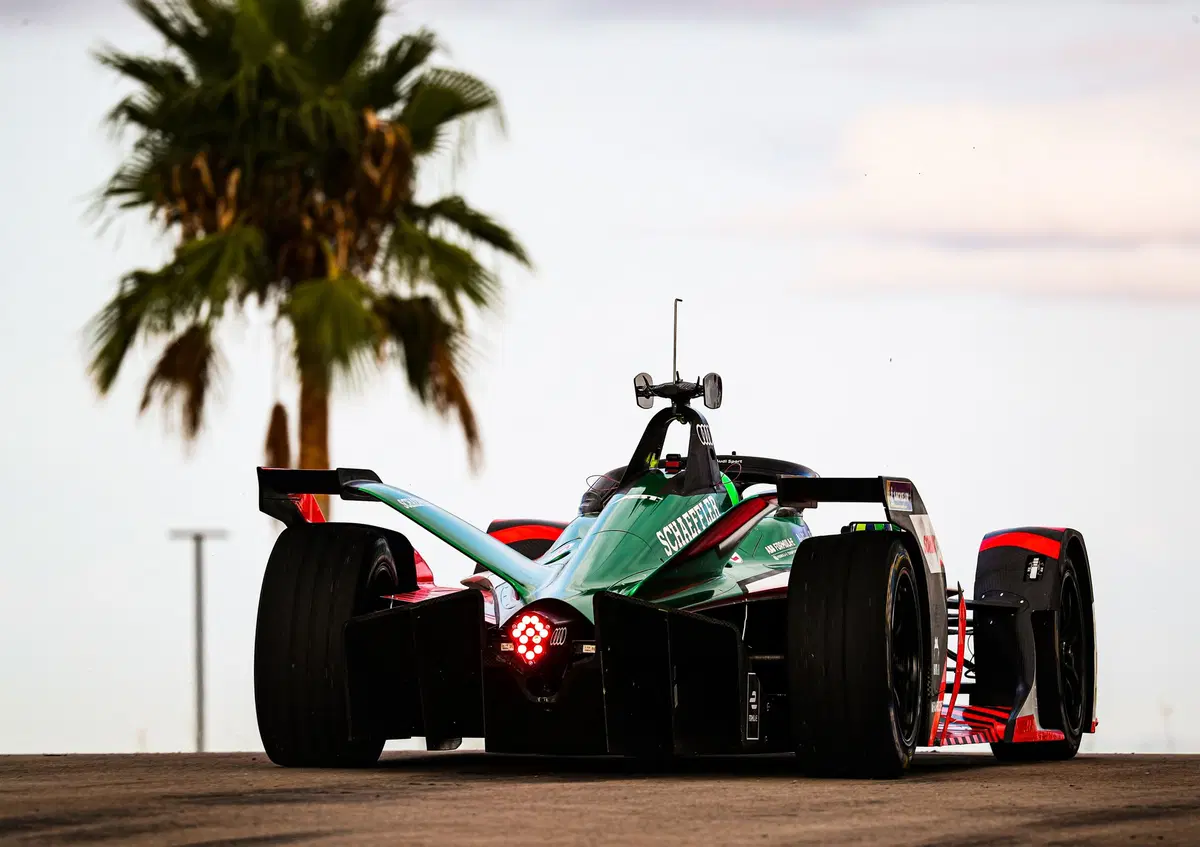 Formula E: Audi, tolti i veli alla e-tron FE06  (5)