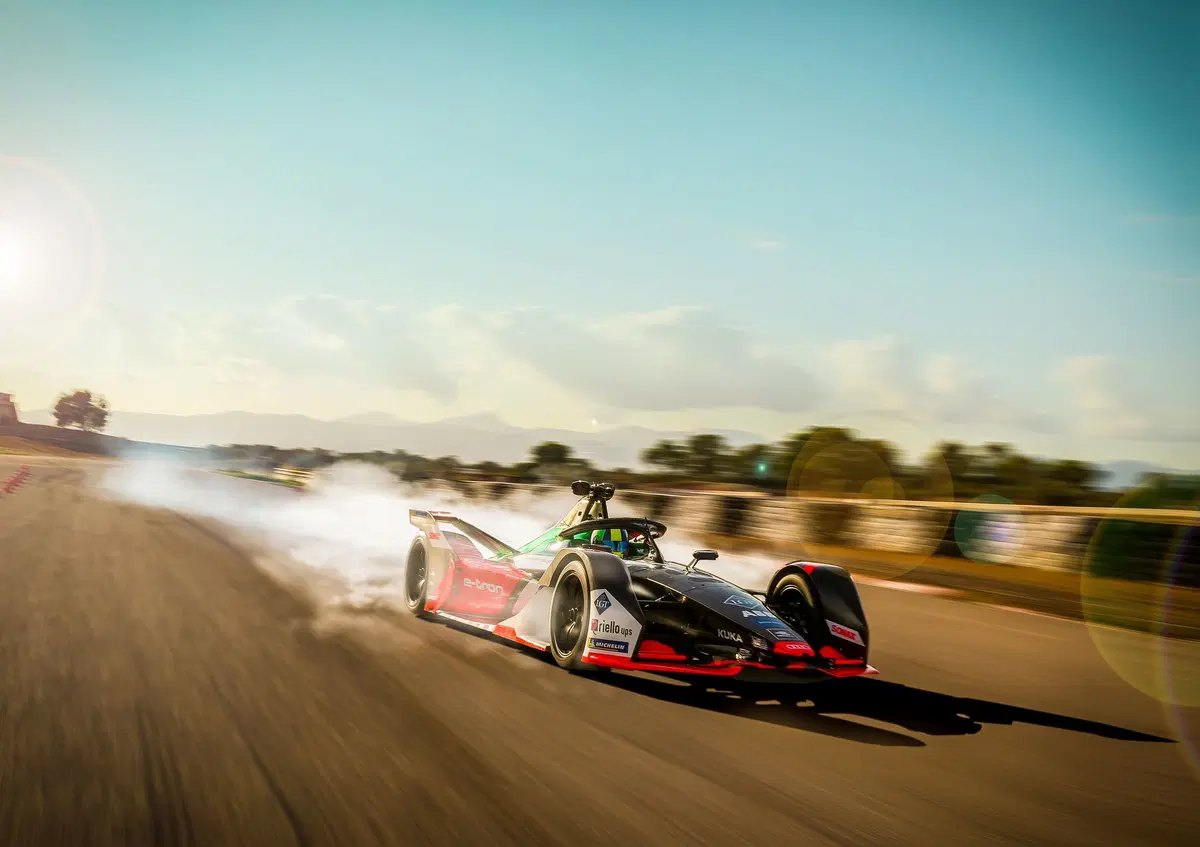Formula E: Audi, tolti i veli alla e-tron FE06  (6)