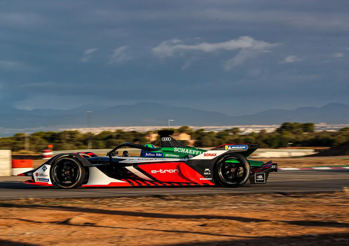 Formula E: Audi, tolti i veli alla e-tron FE06  (10)