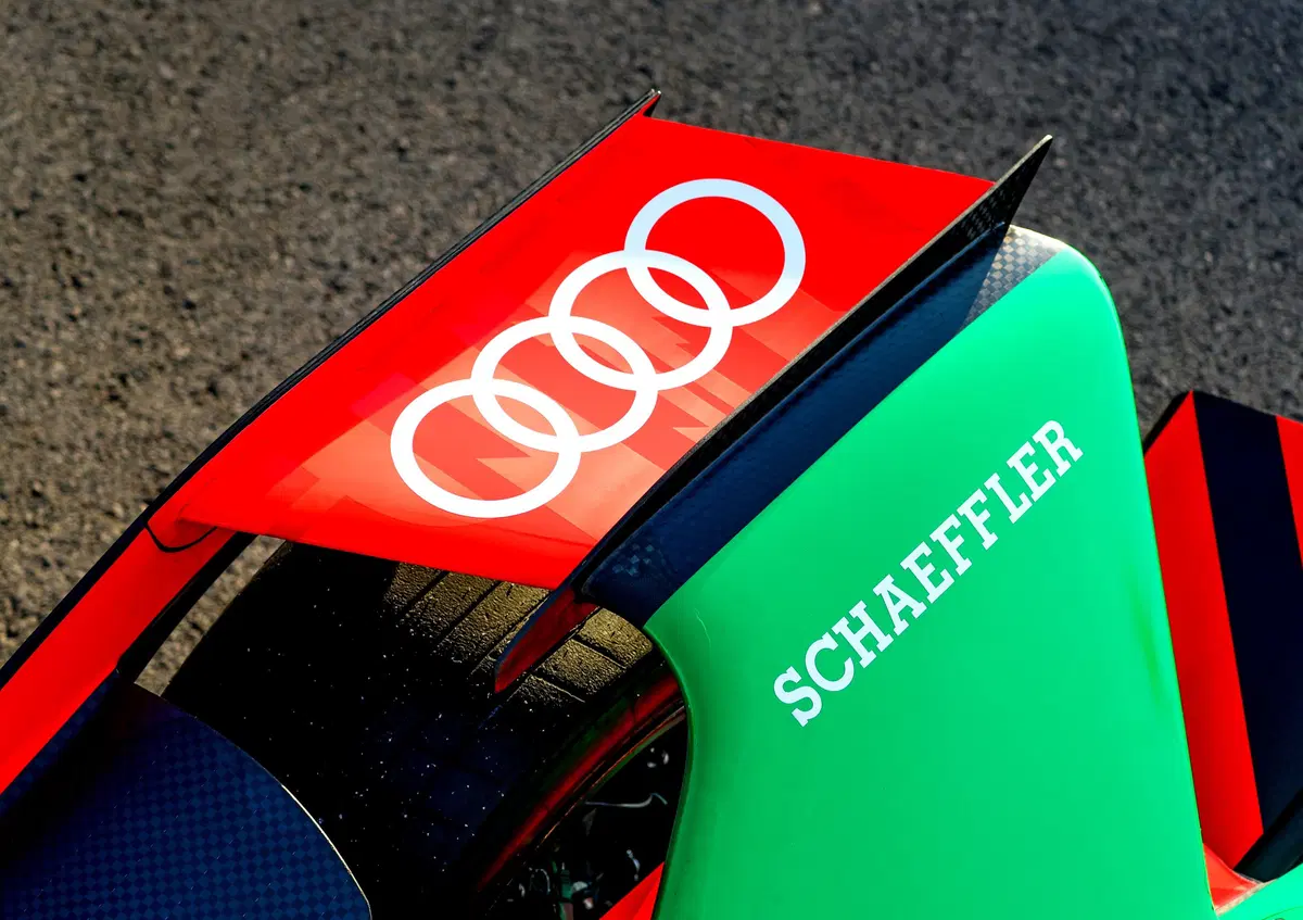 Formula E: Audi, tolti i veli alla e-tron FE06  (12)