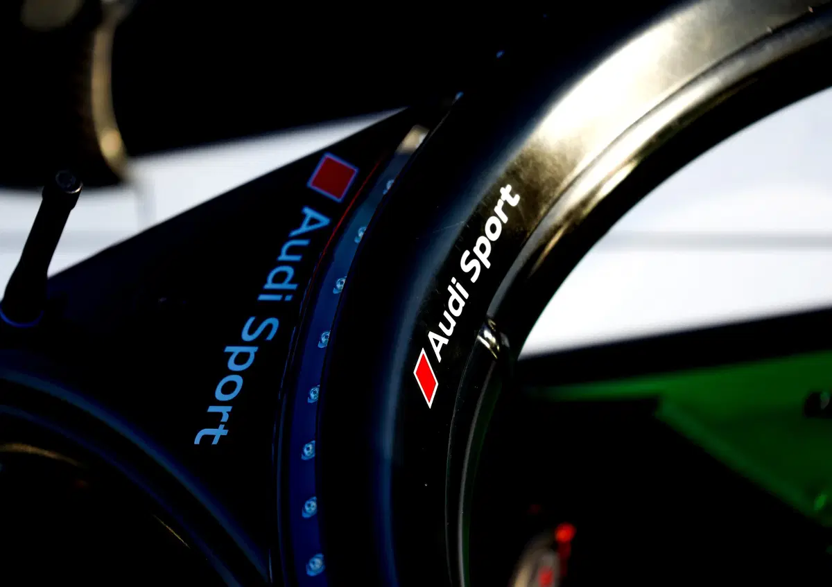 Formula E: Audi, tolti i veli alla e-tron FE06  (16)