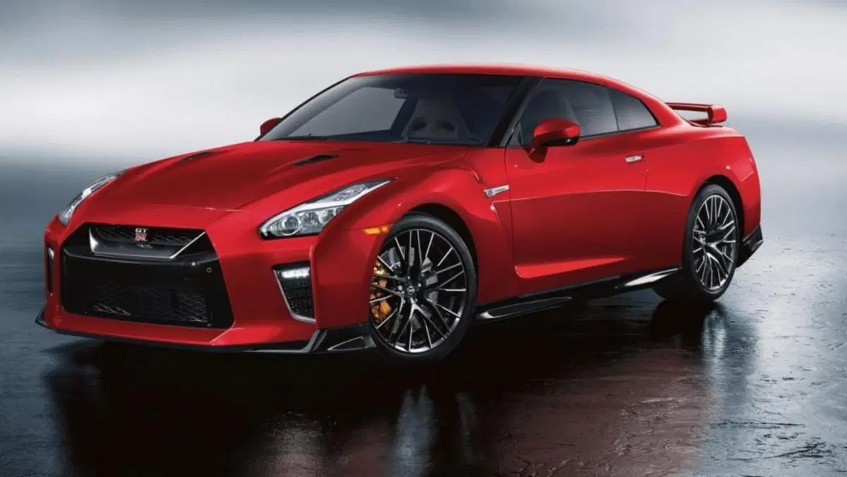 Nissan GT-R: novità tecniche per il prossimo anno (3)