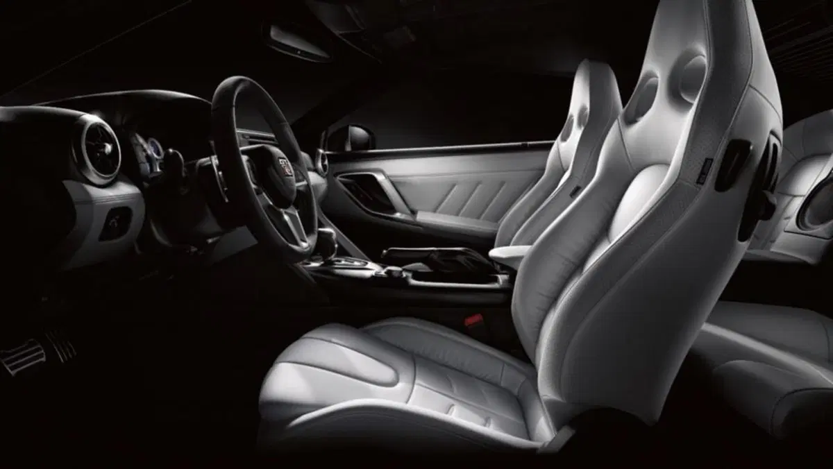 Nissan GT-R: novità tecniche per il prossimo anno (4)