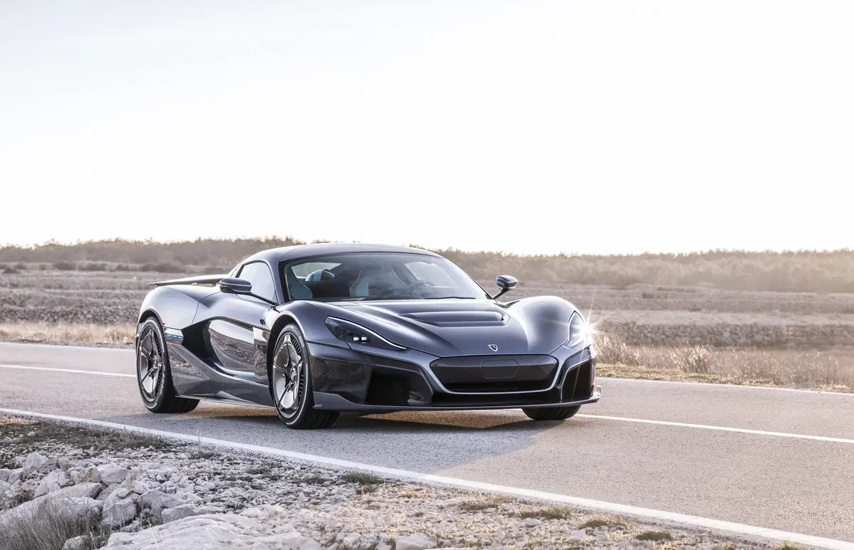 Rimac C_Two, l’elettrica con prestazioni da urlo: 1914 CV e 412 km/h (4)