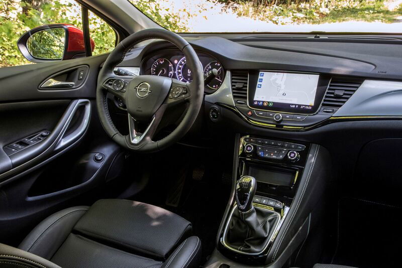 Gli interni della Opel Astra 2019
