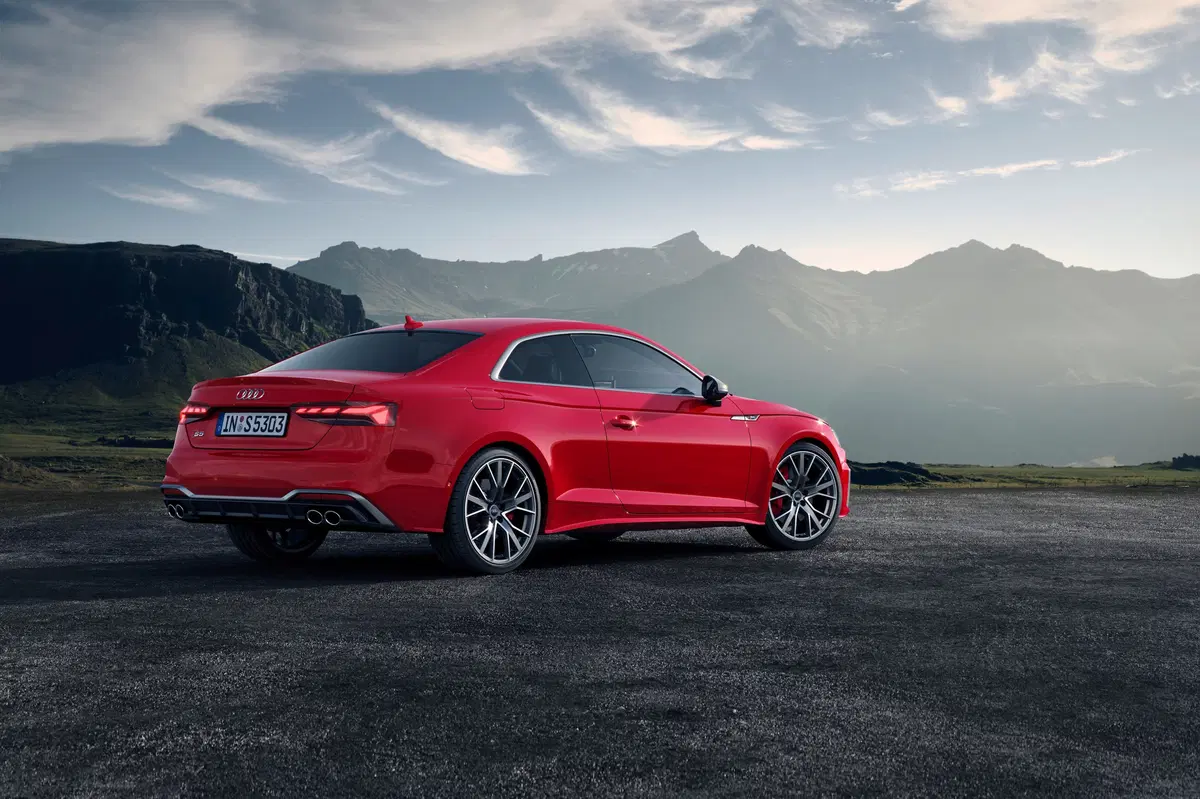 Audi A5 2020: restyling e motori mild hybrid [Foto] (21)