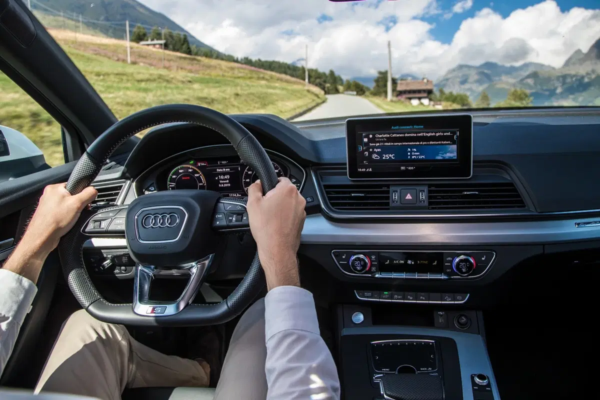 Nuovo SUV ibrido plugin Audi 2020: Q5 TFSI e quattro S tronic [Foto gallery & Video] (4)