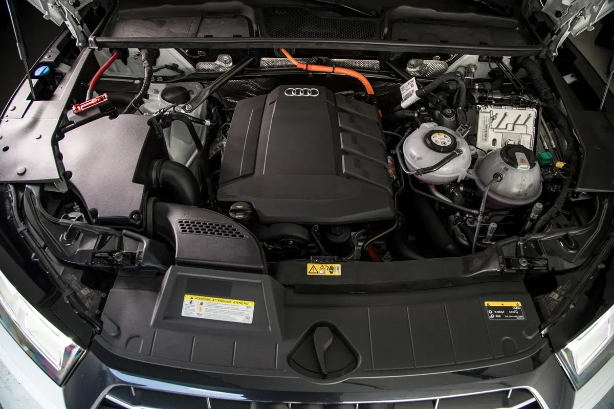 Nuovo SUV ibrido plugin Audi 2020: Q5 TFSI e quattro S tronic [Foto gallery & Video] (6)
