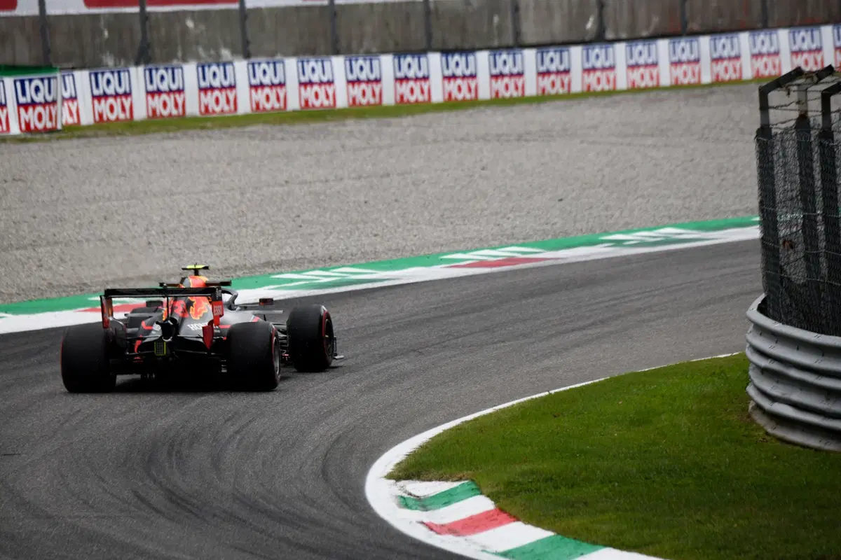 F1, GP Italia 2019: pole per Leclerc. Quarto Vettel (21)