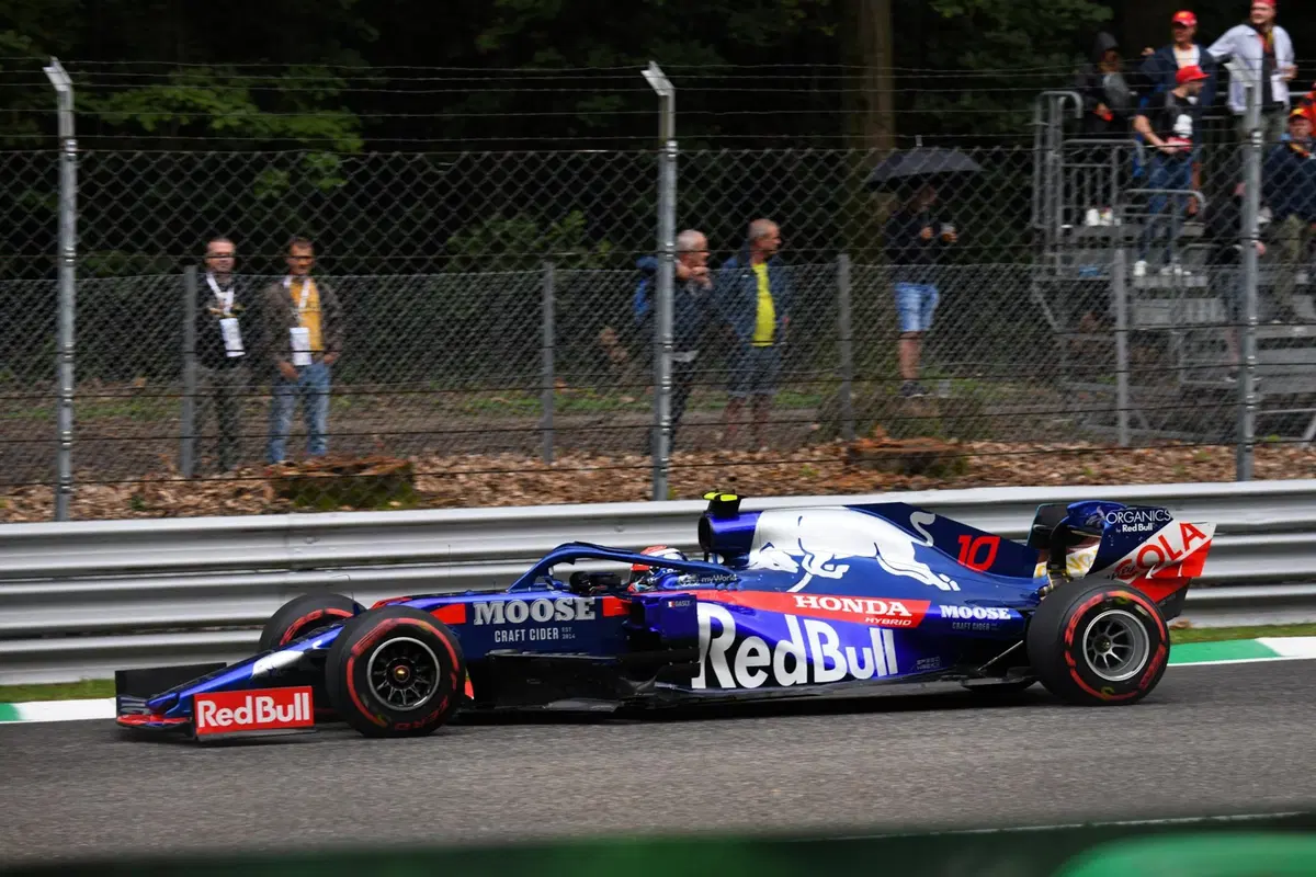 F1, GP Italia 2019: pole per Leclerc. Quarto Vettel (22)