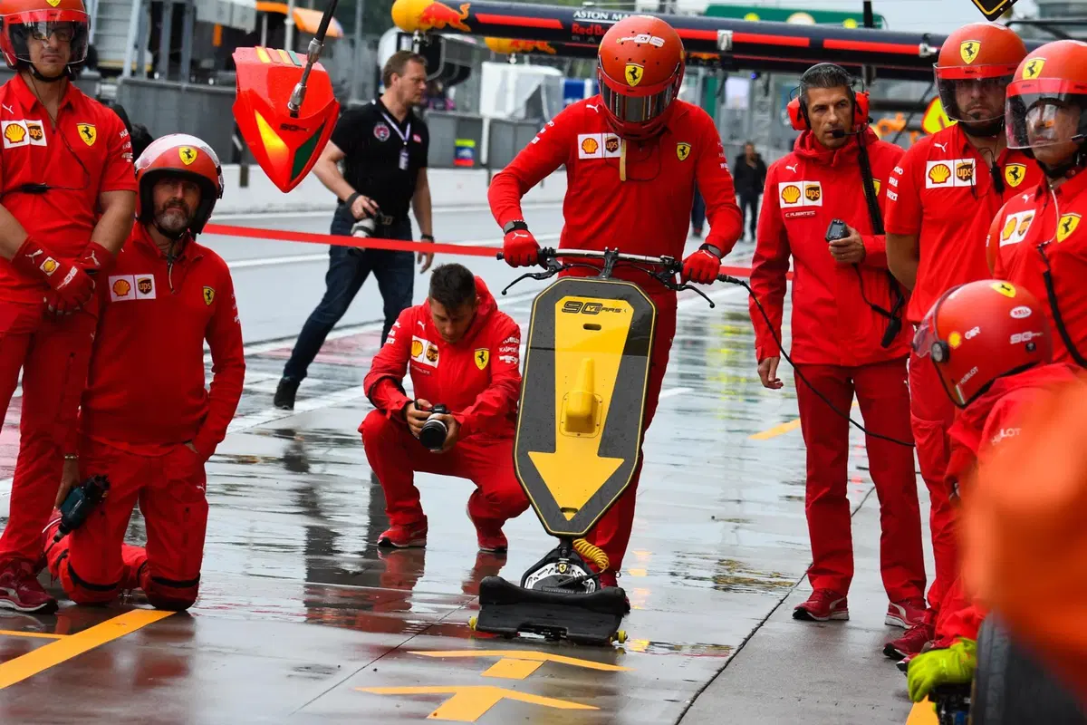 F1, GP Italia 2019: pole per Leclerc. Quarto Vettel (26)