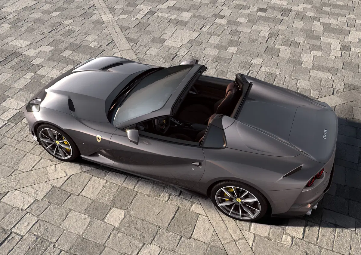 Ferrari F8 Spider e 812 GTS. I prezzi delle nuove spider (2)