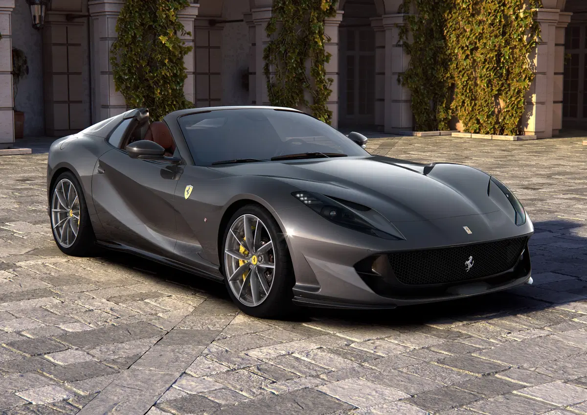Ferrari F8 Spider e 812 GTS. I prezzi delle nuove spider (3)
