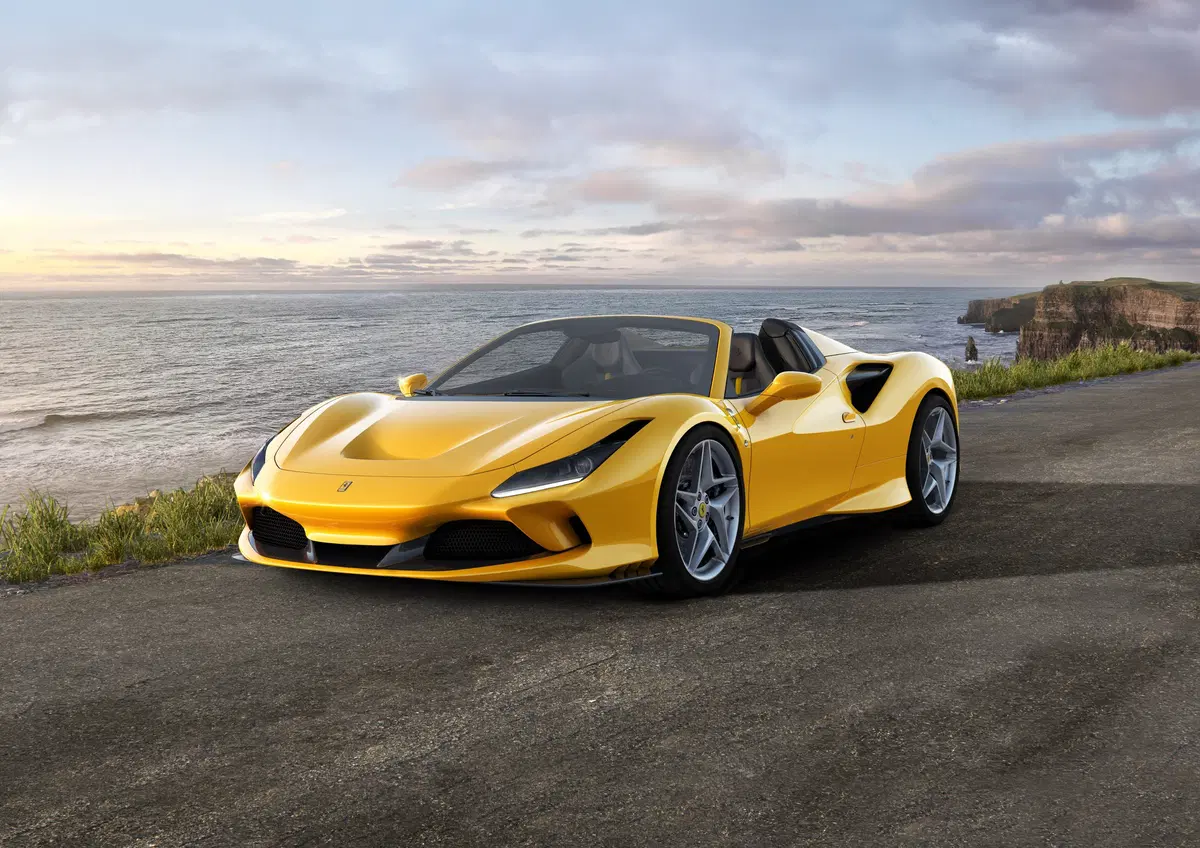 Ferrari F8 Spider | 720 CV anche la variante en plein air (4)