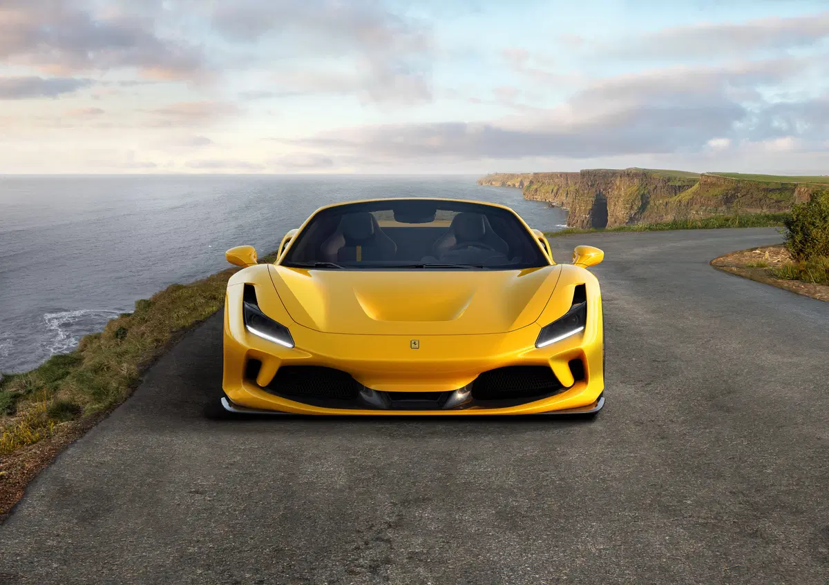 Ferrari F8 Spider | 720 CV anche la variante en plein air (6)