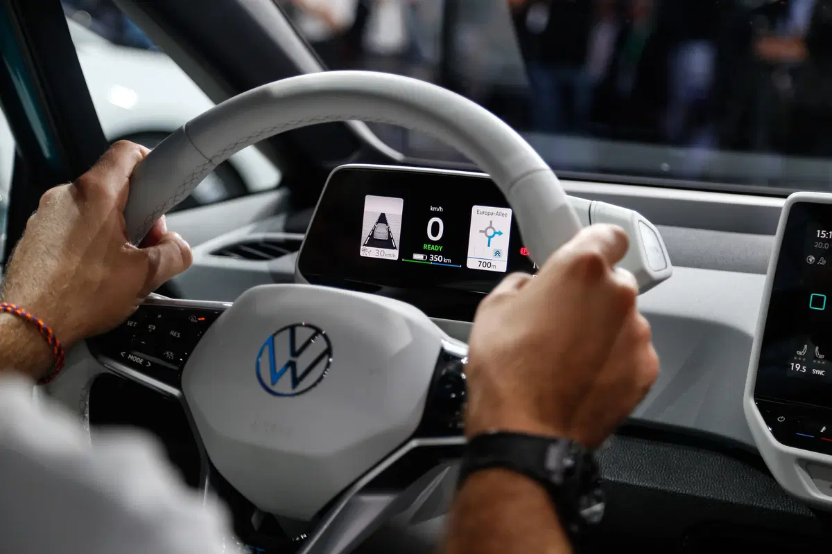 Volkswagen ID.3 al Salone di Francoforte 2019: parte la rivoluzione auto elettrica tedesca [video] (15)