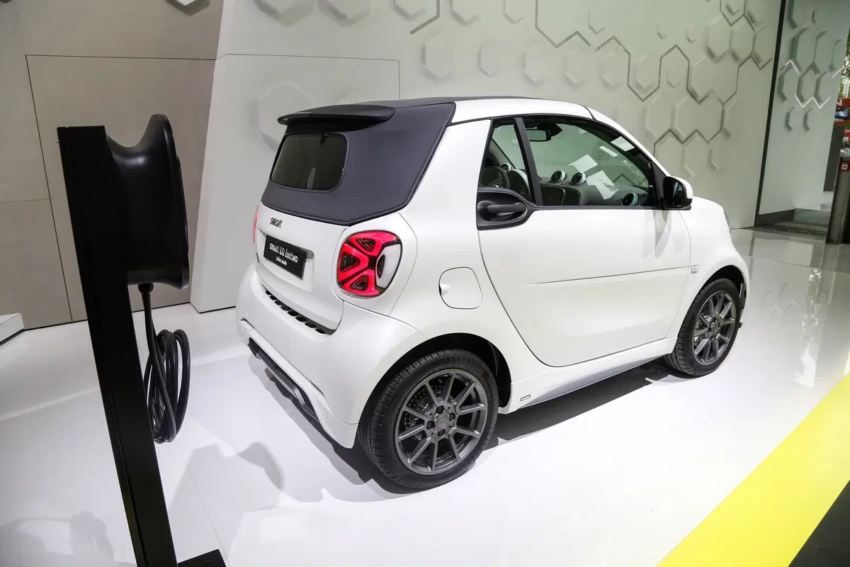 Smart EQ restyling al Salone di Francoforte 2019 (2)