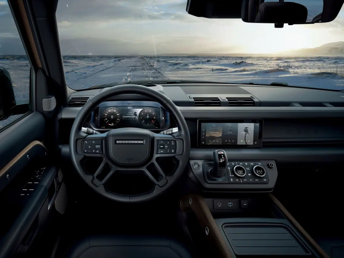 Nuovo Land Rover Defender: il ritorno della leggenda al Salone di Francoforte 2019 (4)