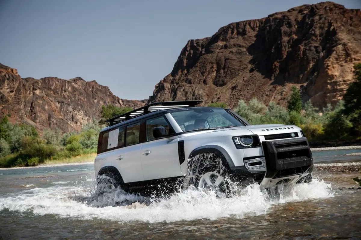 Nuovo Land Rover Defender: il ritorno della leggenda al Salone di Francoforte 2019 (24)