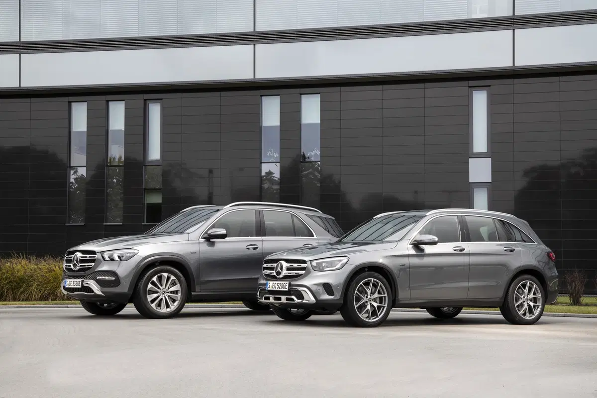 Mercedes GLE 350 de e GLC 300 e al Salone di Francoforte 2019 (15)
