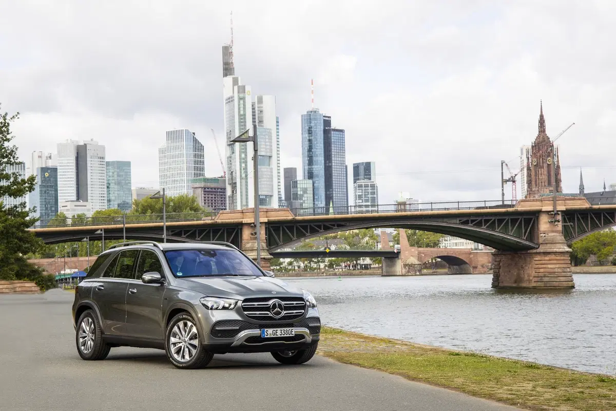 Mercedes GLE 350 de e GLC 300 e al Salone di Francoforte 2019 (9)