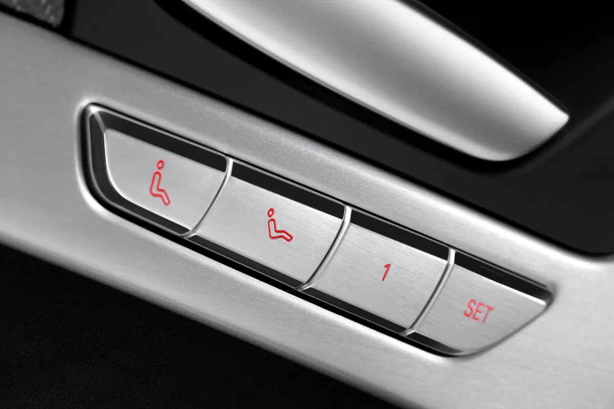 Audi S8 (2012-17) (23)