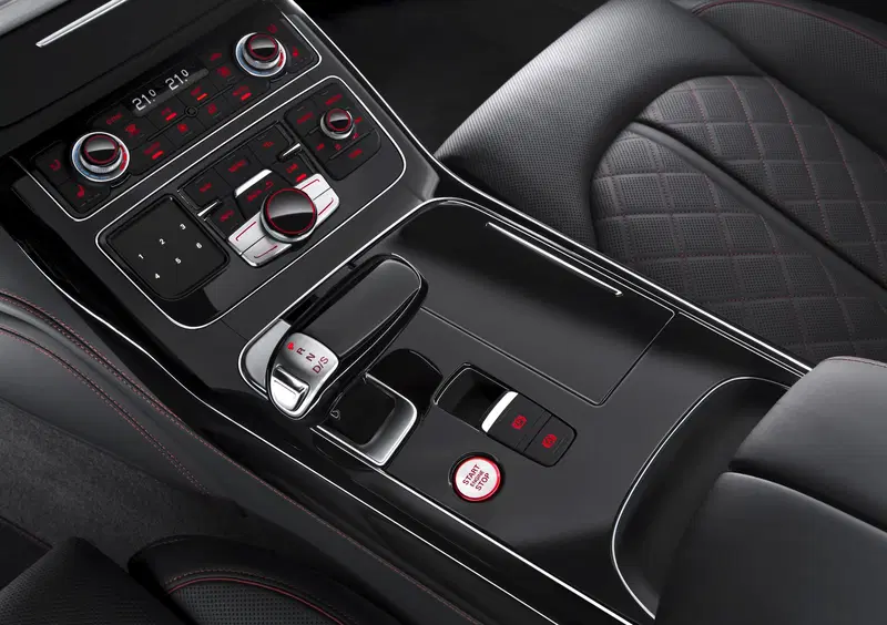 Audi S8 (2012-17) (21)