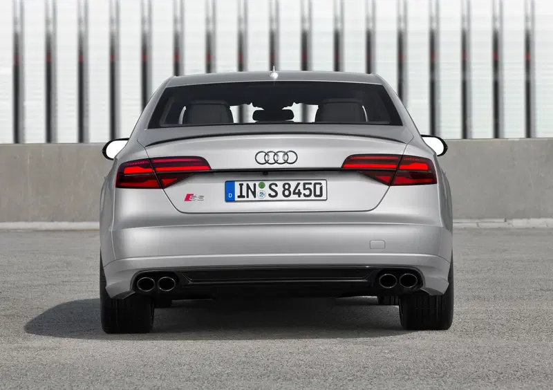Audi S8 (2012-17) (5)