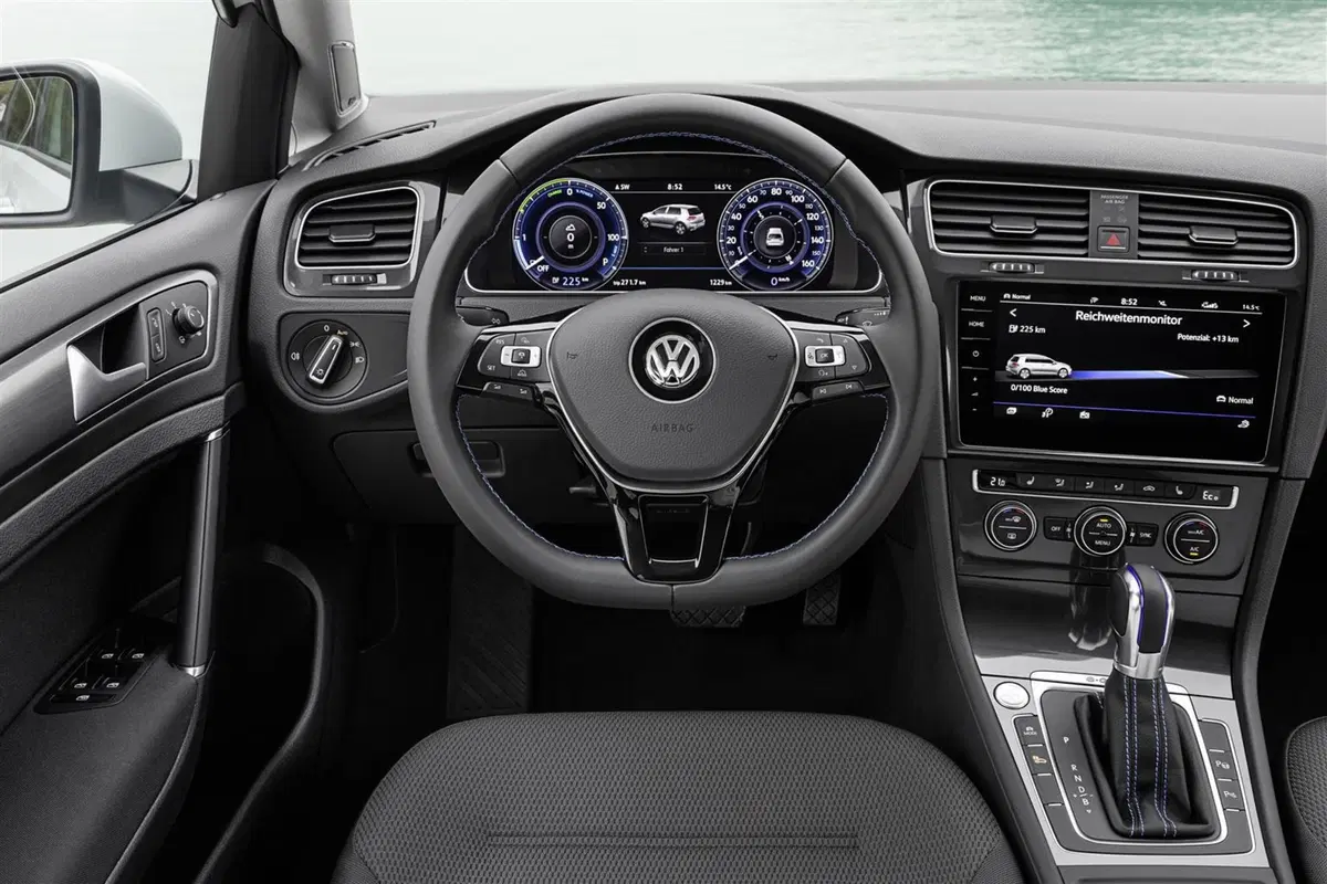 Volkswagen e-Golf al Salone di Francoforte 2019 (4)