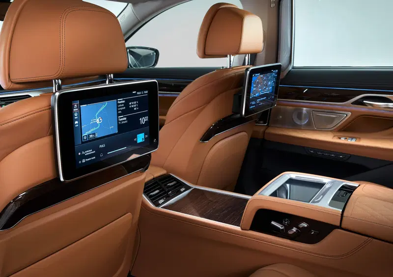 BMW Serie 7 (2015-23) (16)