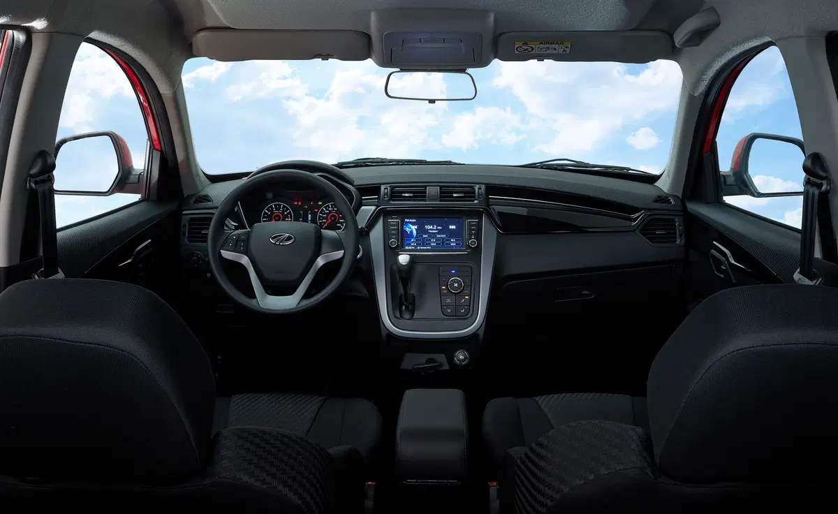 Mahindra KUV100 1.2 K6+ (19)
