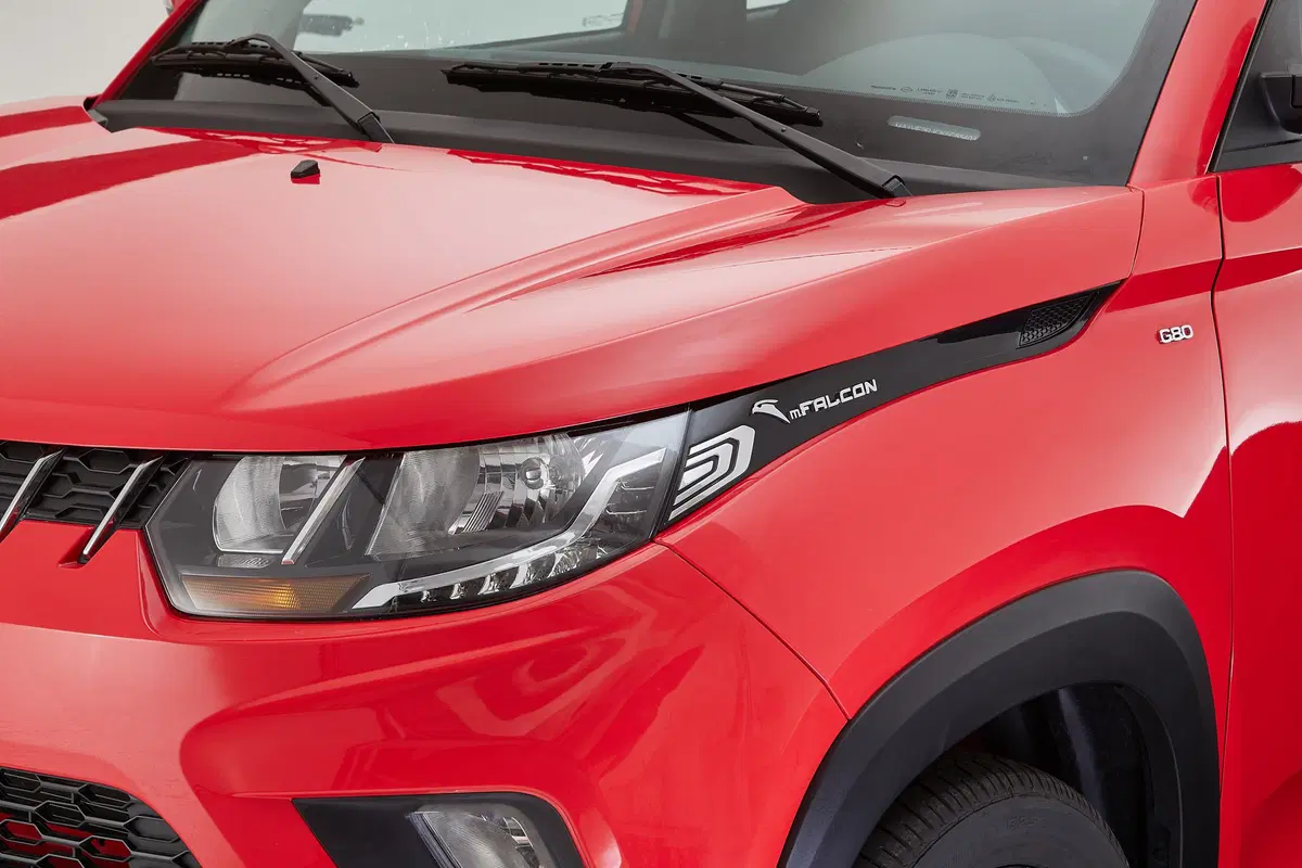 Mahindra KUV100 1.2 K6+ (21)
