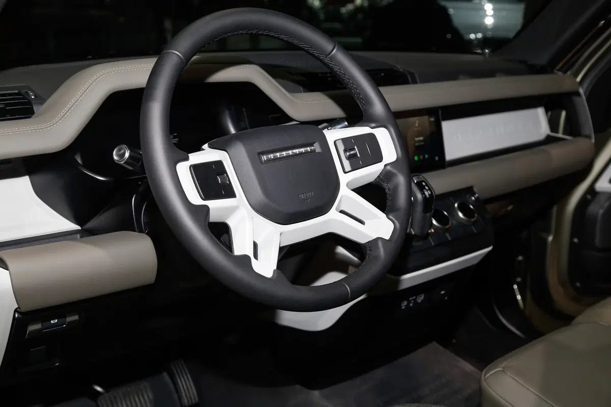 Nuovo Land Rover Defender: il ritorno della leggenda al Salone di Francoforte 2019 [Video] (5)