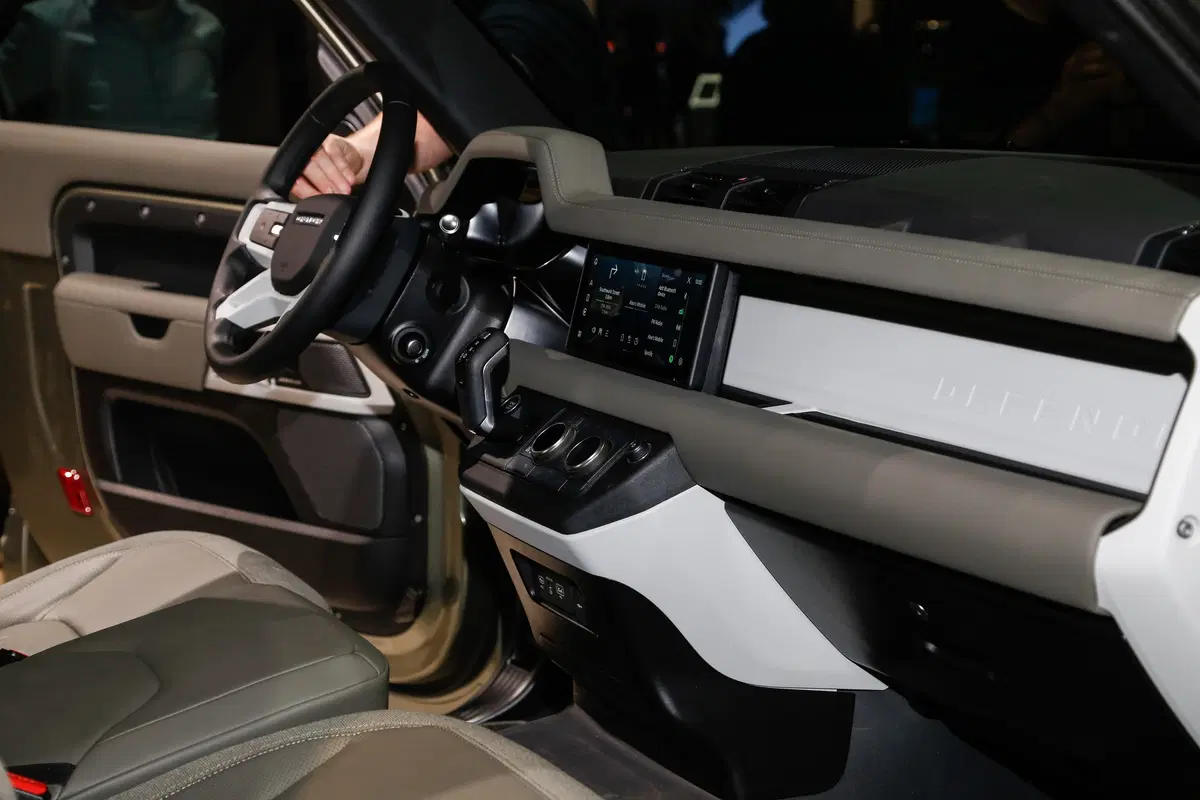 Nuovo Land Rover Defender: il ritorno della leggenda al Salone di Francoforte 2019 [Video] (3)