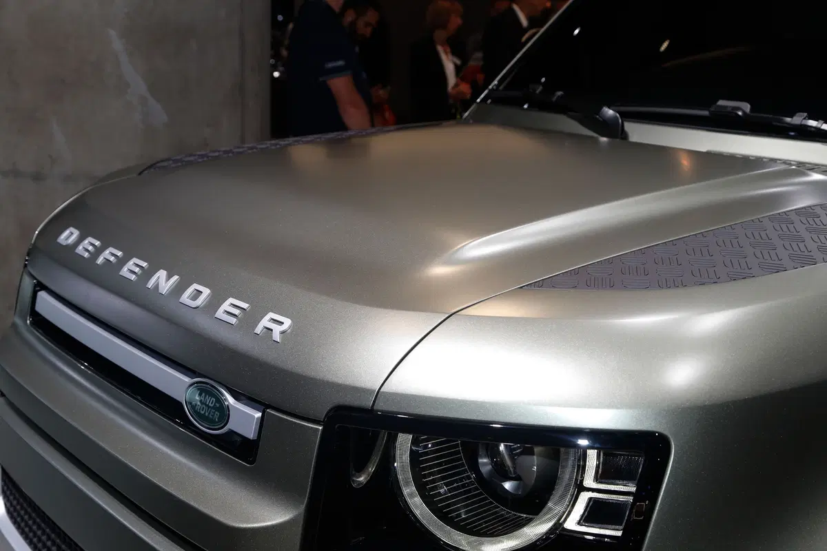 Nuovo Land Rover Defender: il ritorno della leggenda al Salone di Francoforte 2019 [Video] (15)