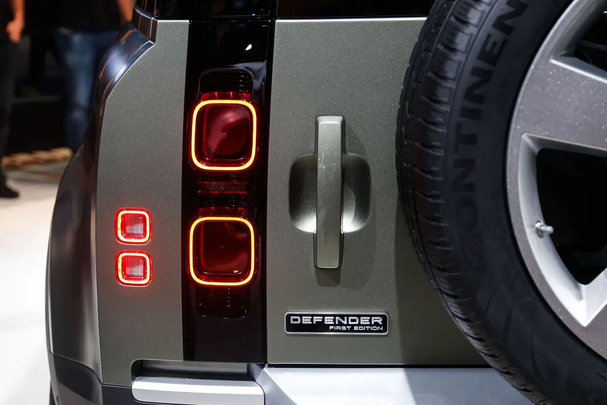 Nuovo Land Rover Defender: il ritorno della leggenda al Salone di Francoforte 2019 [Video] (16)