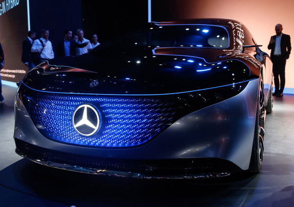 Mercedes Vision EQS, debutto al Salone di Francoforte 2019 [Video]