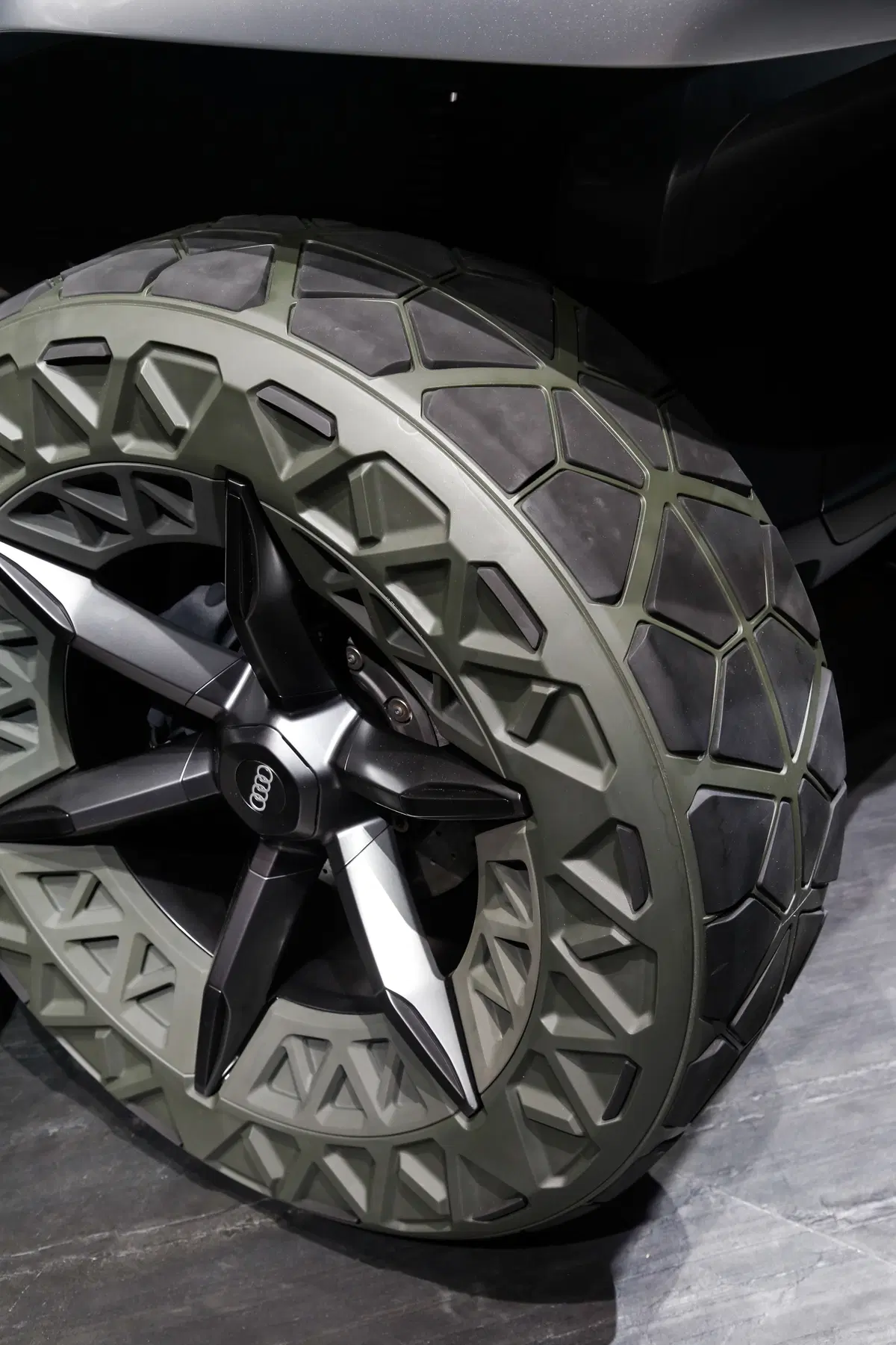 Audi AI:TRAIL quattro al Salone di Francoforte 2019 (8)