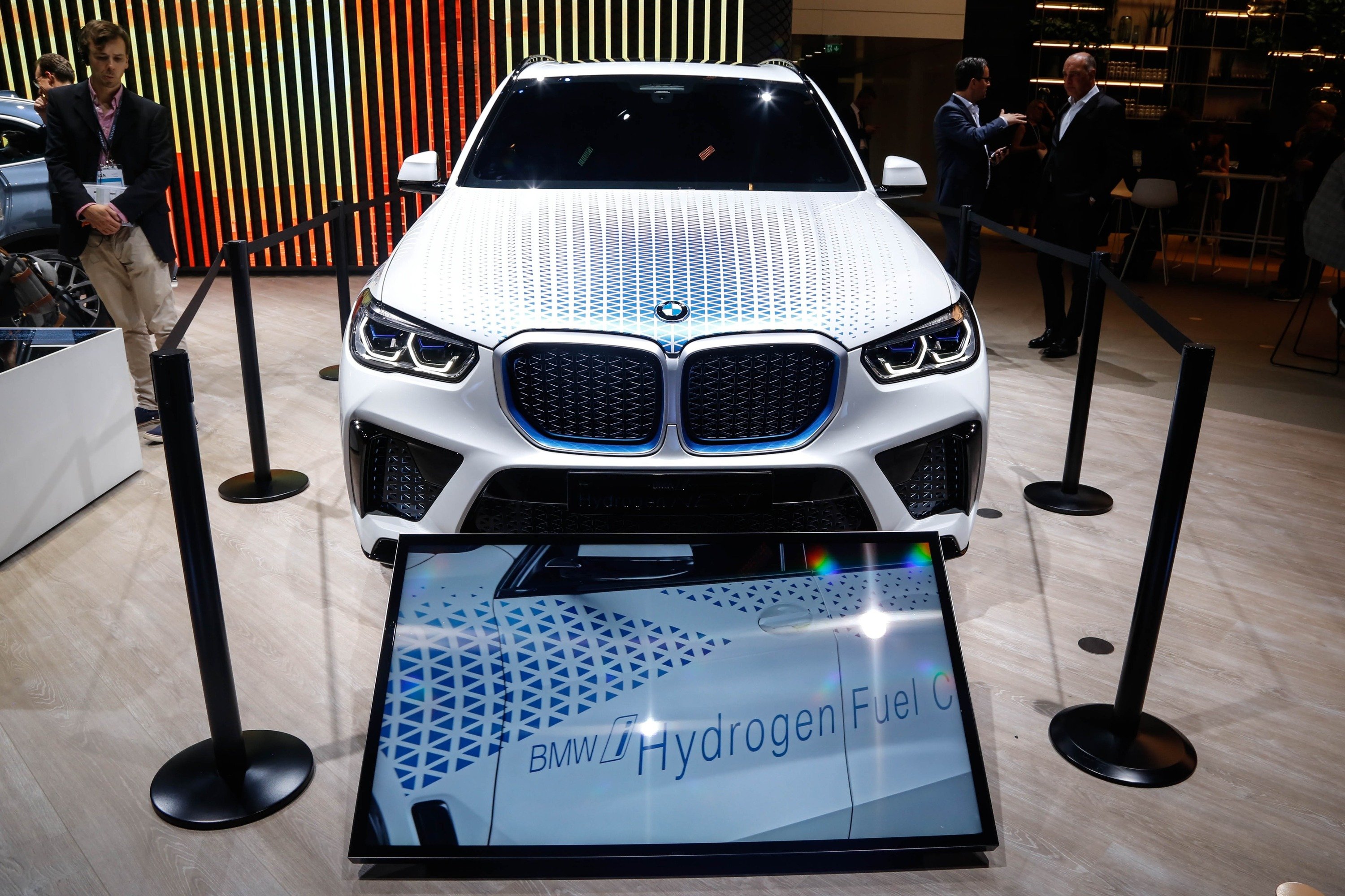 BMW i Hydrogen NEXT al Salone di Francoforte 2019