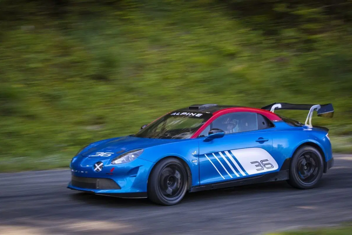 Alpine A110 Rally, 300 CV per correre come ai vecchi tempi (3)