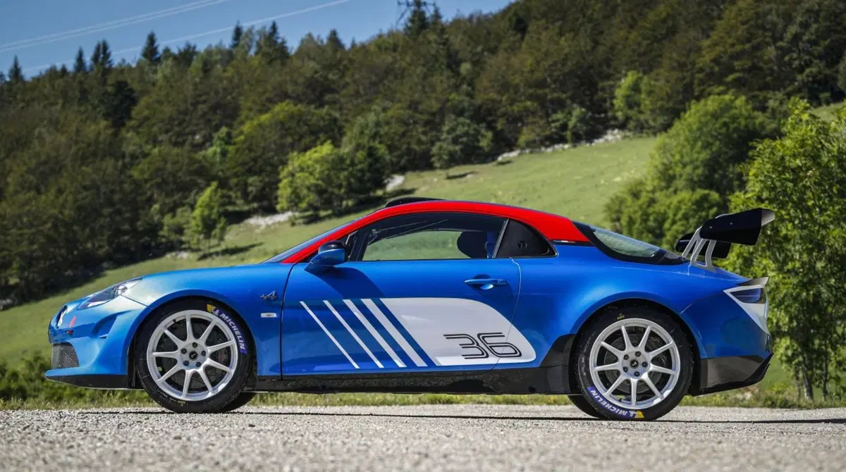 Alpine A110 Rally, 300 CV per correre come ai vecchi tempi (17)