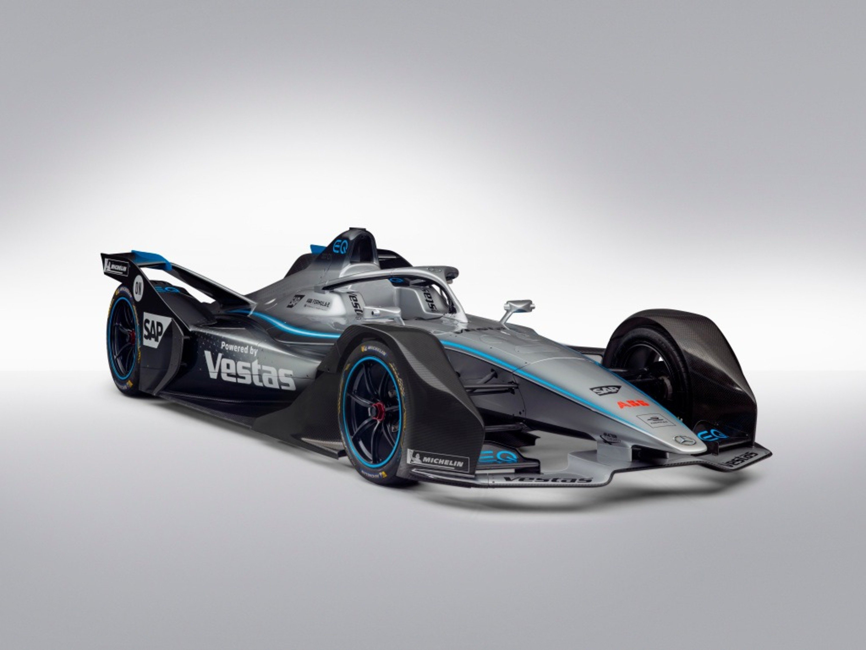 Formula E: la nuova Mercedes EQ Silver Arrow 01
