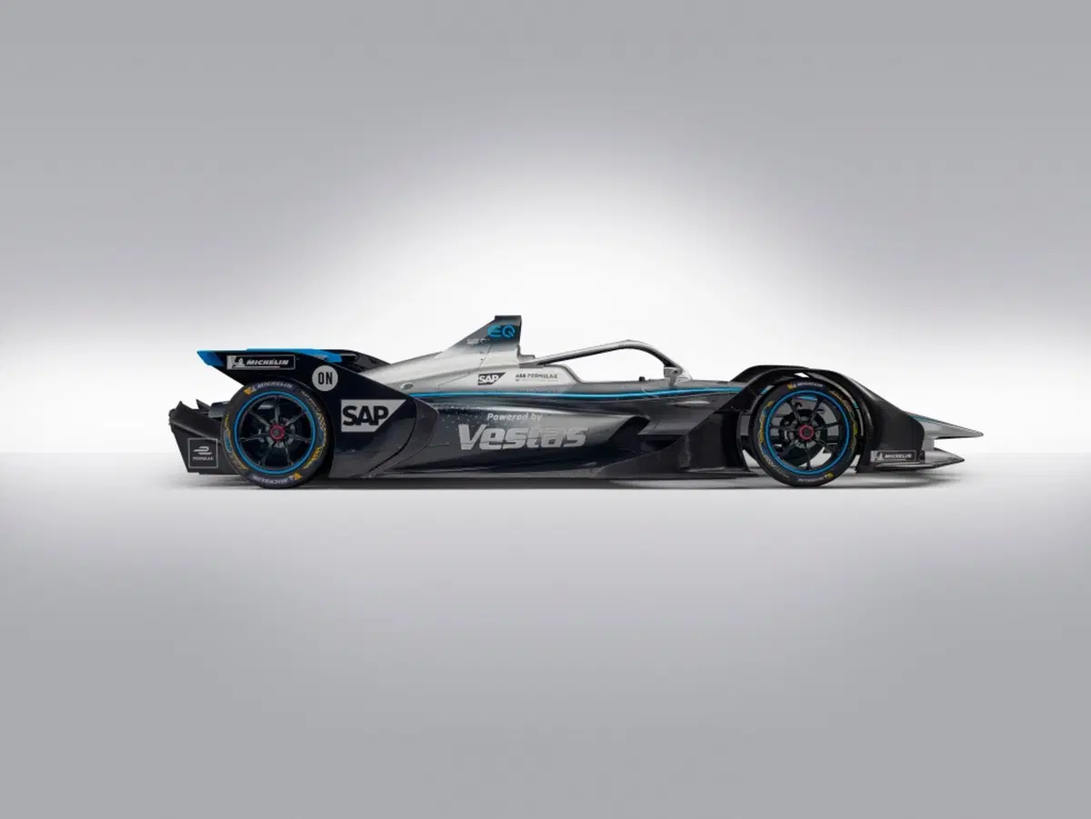 Formula E: la nuova Mercedes EQ Silver Arrow 01 (3)