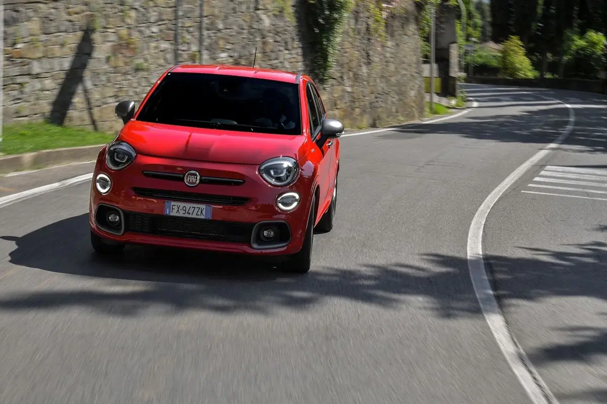 Fiat 500X Sport, un tocco racing alla 500X (43)