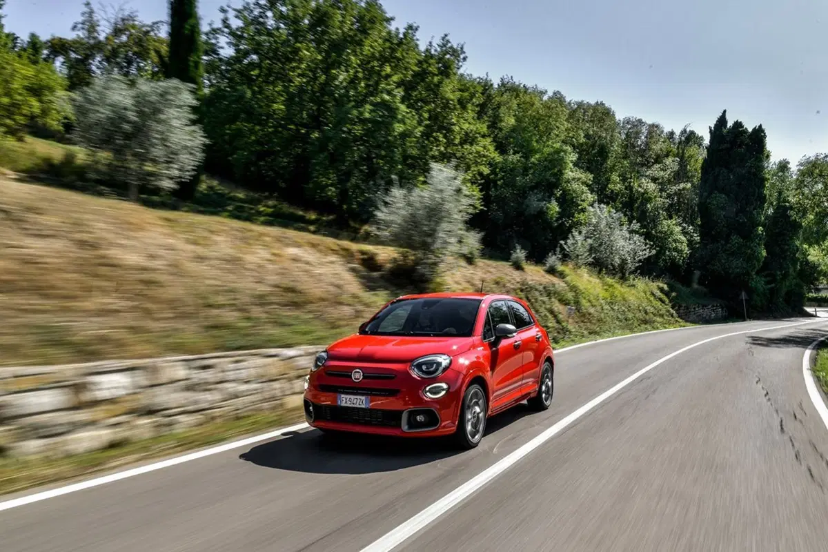 Fiat 500X Sport, un tocco racing alla 500X (47)
